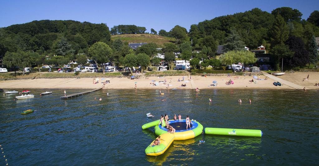 Beau-Rivage Du Lac De Pareloup Hotel Salles-Curan Kültér fotó