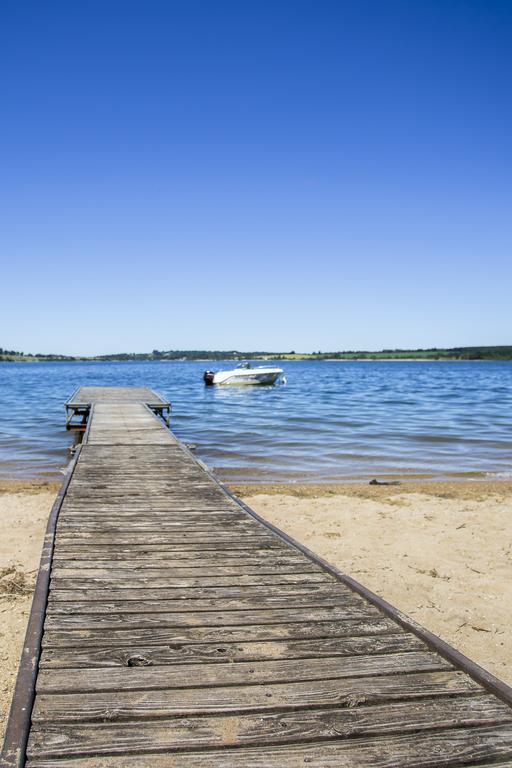 Beau-Rivage Du Lac De Pareloup Hotel Salles-Curan Kültér fotó